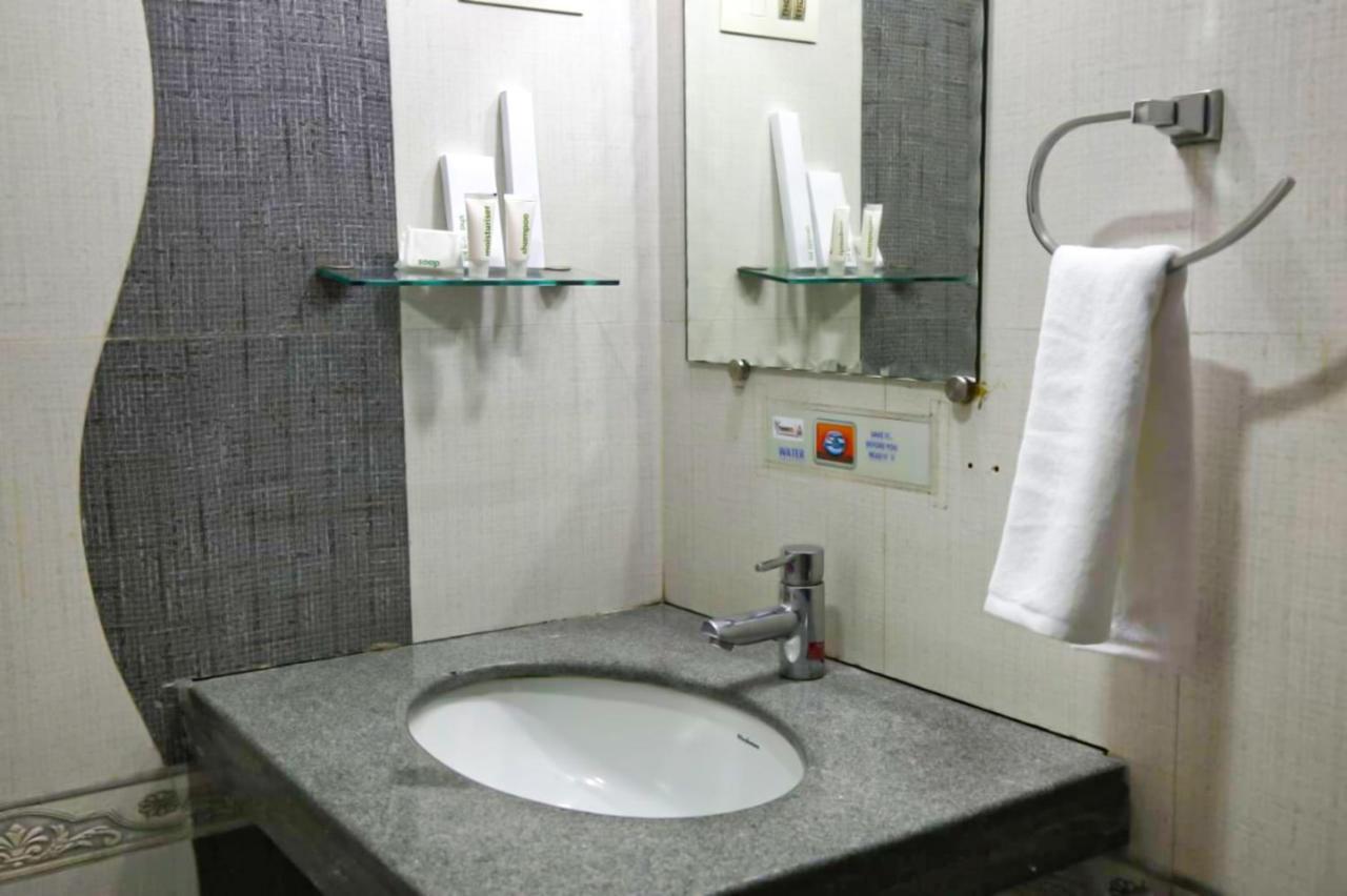 Fabhotel Sai Prasad Apartments Βομβάη Εξωτερικό φωτογραφία